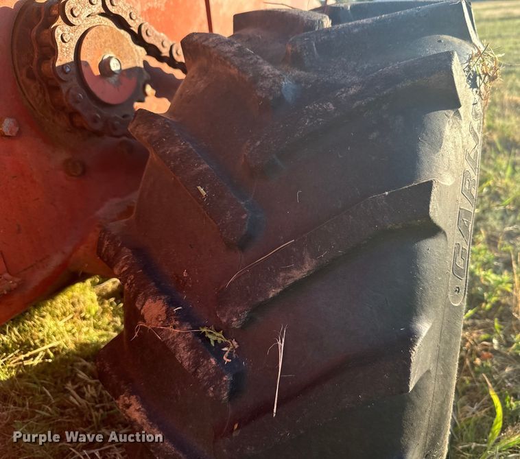 image for item DQ6838 1985 Ditch Witch 4010 trencher