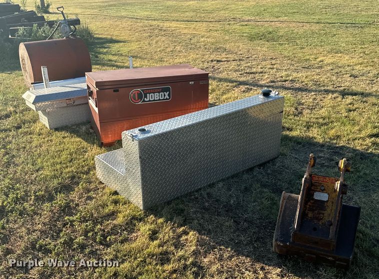 image for item DQ6839 Tools