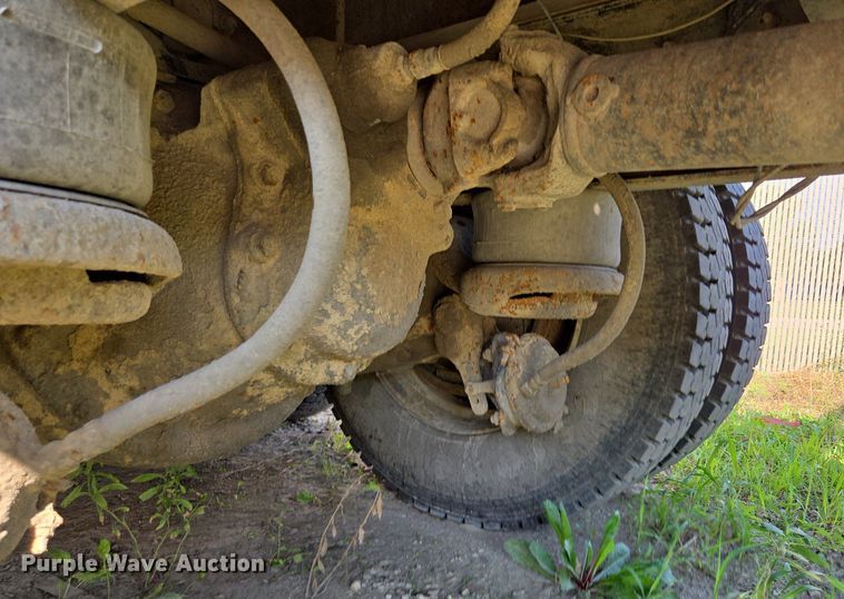 image for item DQ6847 1989 Kenworth T660 flatbed truck