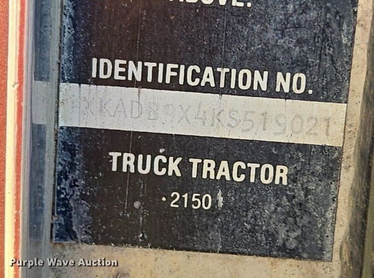 image for item DQ6847 1989 Kenworth T660 flatbed truck