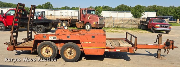 image for item DQ6848 1995 Charles Machine Works TP18-1 equipment trailer