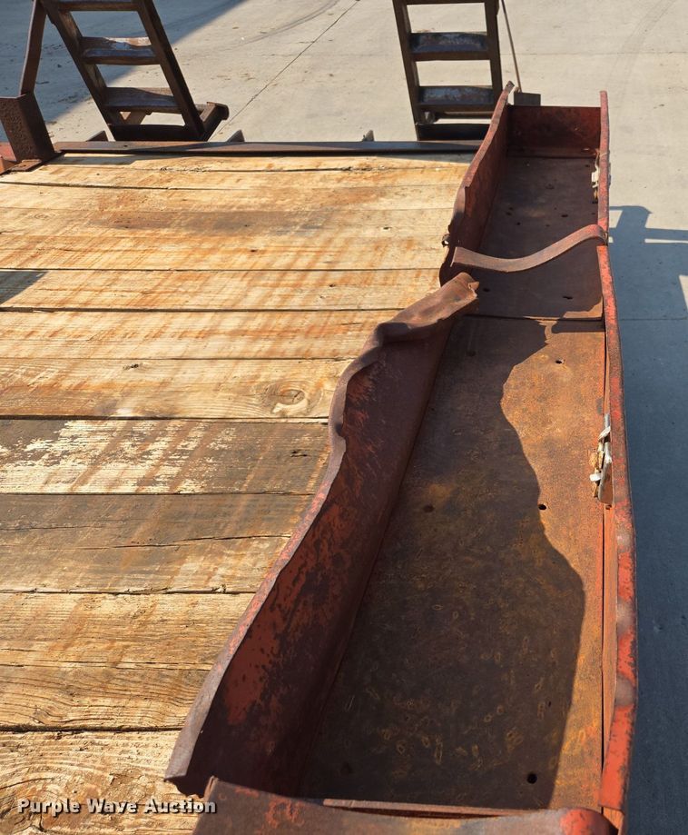 image for item DQ6848 1995 Charles Machine Works TP18-1 equipment trailer