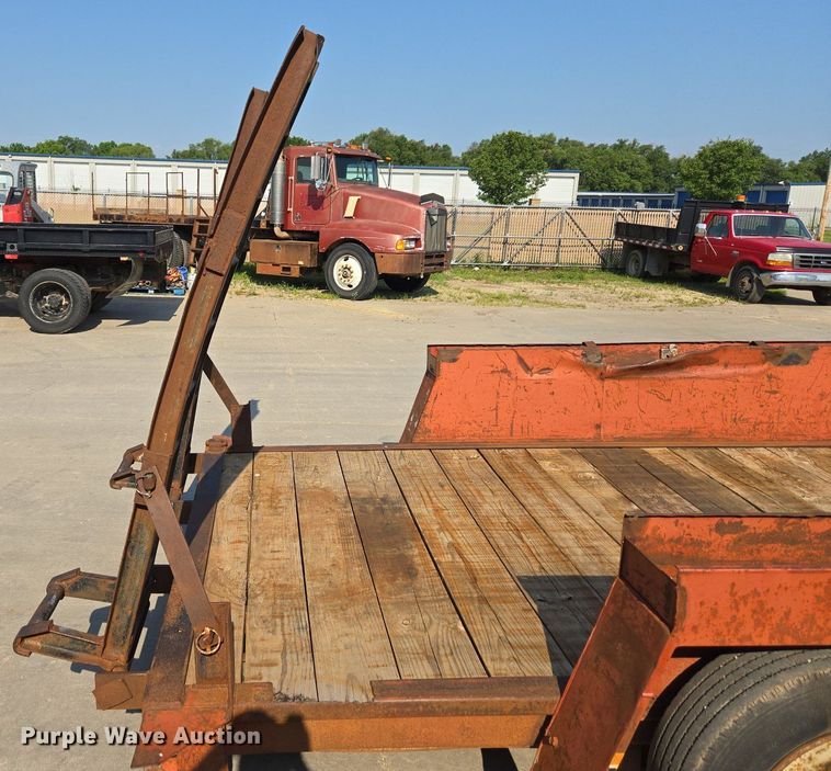 image for item DQ6848 1995 Charles Machine Works TP18-1 equipment trailer