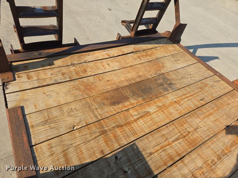 image for item DQ6848 1995 Charles Machine Works TP18-1 equipment trailer