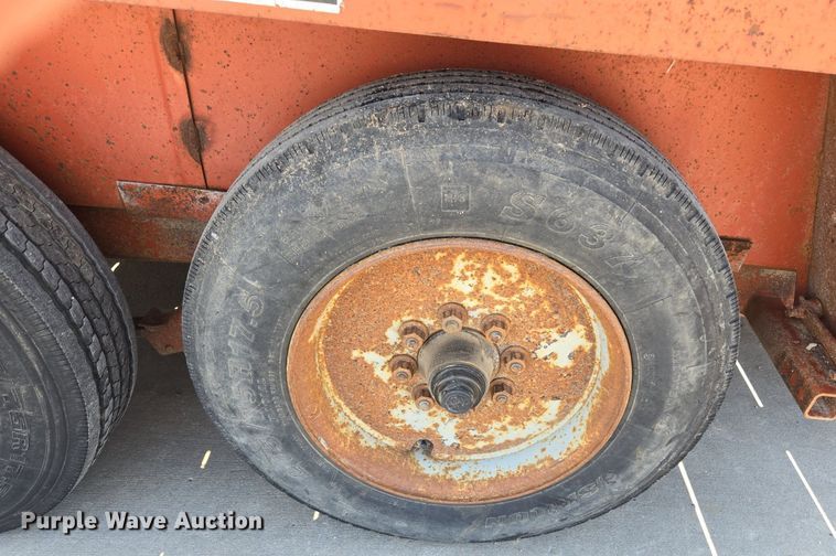 image for item DQ6848 1995 Charles Machine Works TP18-1 equipment trailer