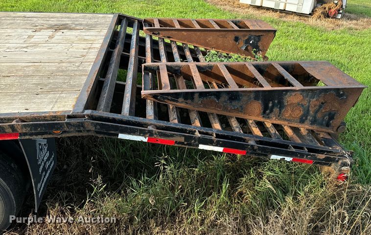 image for item DQ6850 2014 Load Max equipment trailer