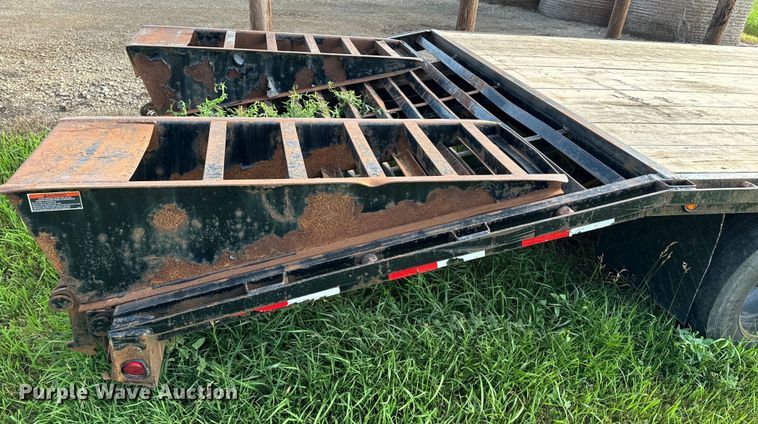 image for item DQ6850 2014 Load Max equipment trailer