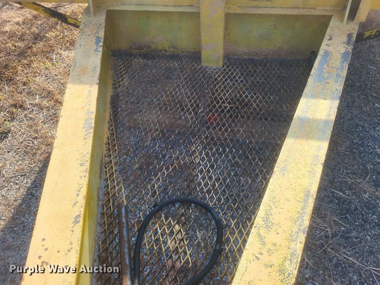 image for item DR4814 1997 Currahee 1569 equipment trailer