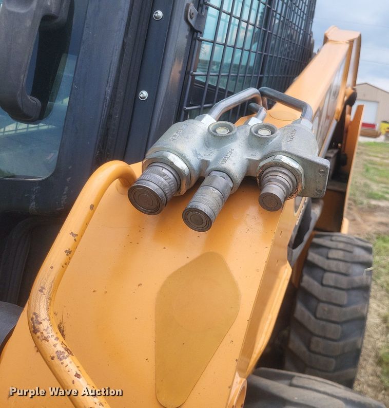 image for item DR4864 2014 Case SV250 skid steer loader