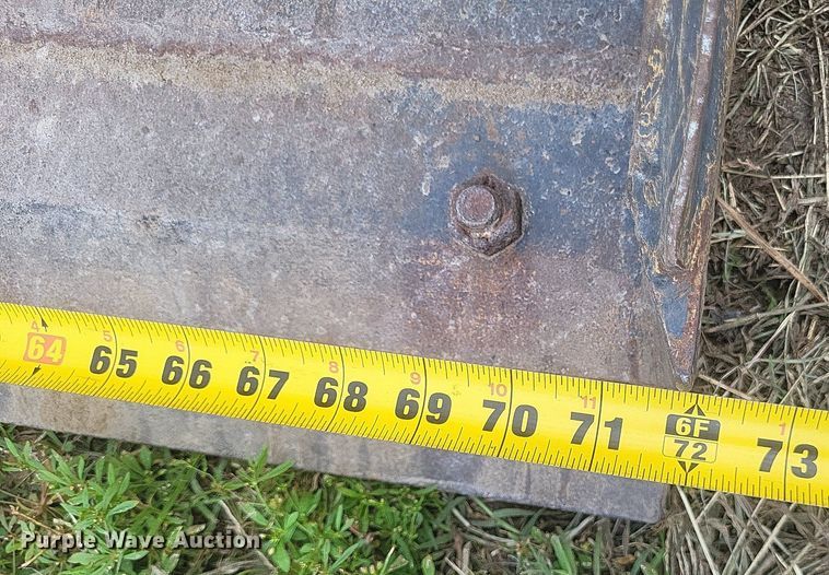 image for item DR4864 2014 Case SV250 skid steer loader