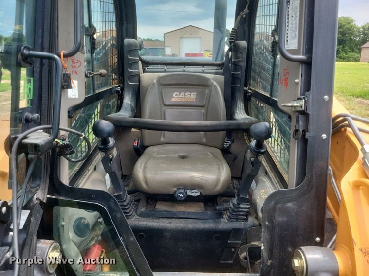 image for item DR4864 2014 Case SV250 skid steer loader