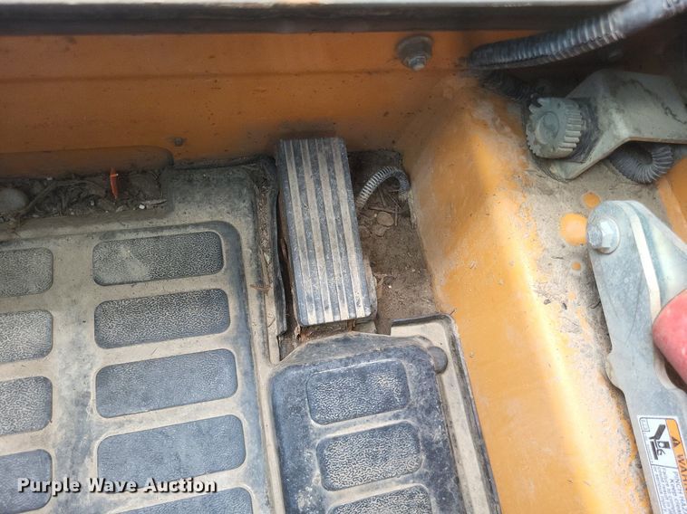 image for item DR4864 2014 Case SV250 skid steer loader