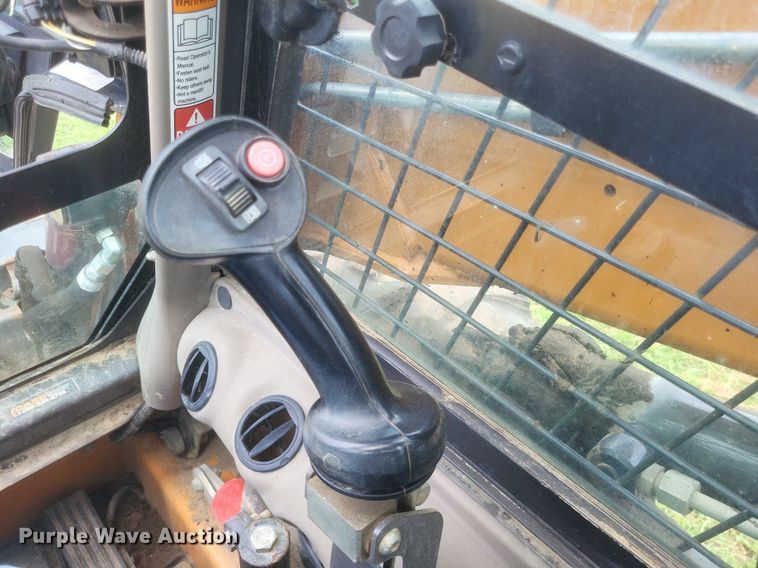 image for item DR4864 2014 Case SV250 skid steer loader