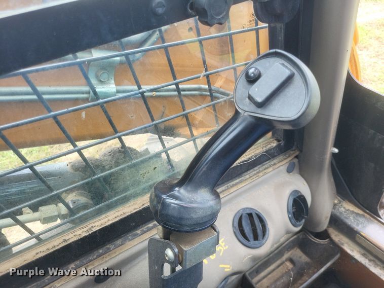 image for item DR4864 2014 Case SV250 skid steer loader