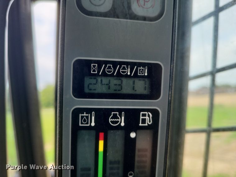 image for item DR4864 2014 Case SV250 skid steer loader