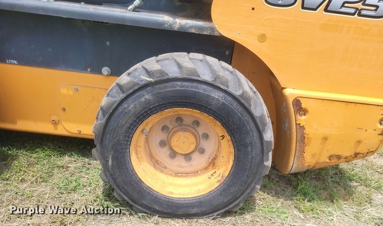 image for item DR4864 2014 Case SV250 skid steer loader