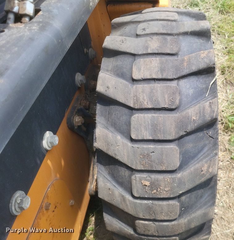 image for item DR4864 2014 Case SV250 skid steer loader