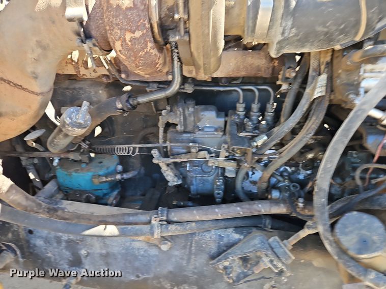 image for item DR8686 1990 Mack CH613 dump truck