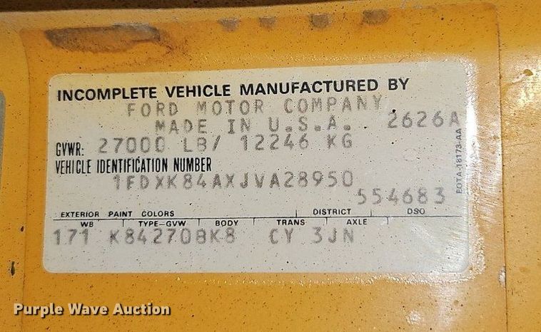 image for item DR8700 1988 Ford F800 oil distributor truck