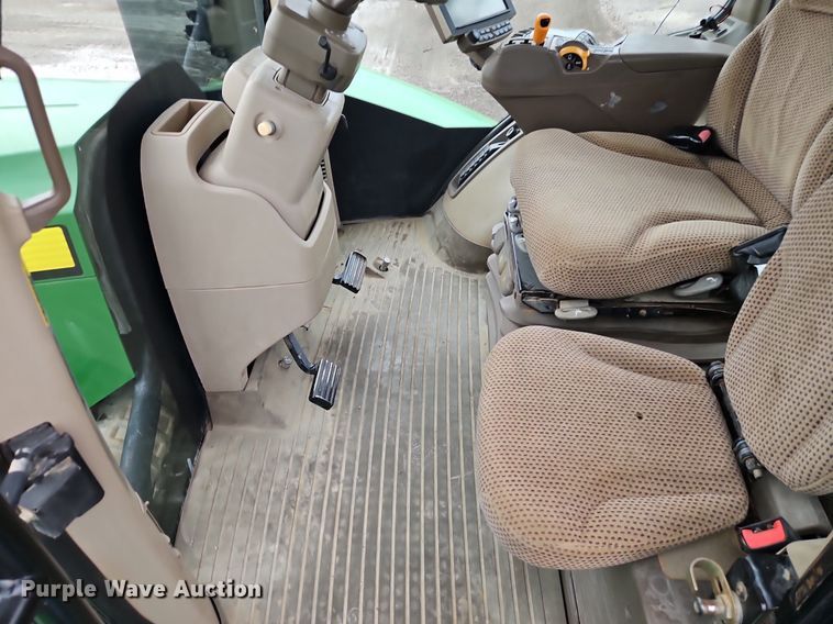 image for item DR8701 2016 John Deere 9620R 4WD tractor