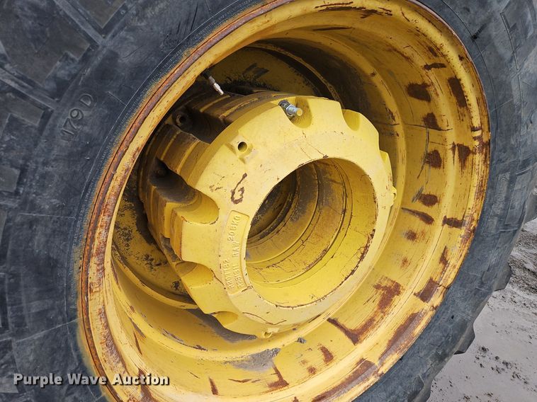 image for item DR8701 2016 John Deere 9620R 4WD tractor