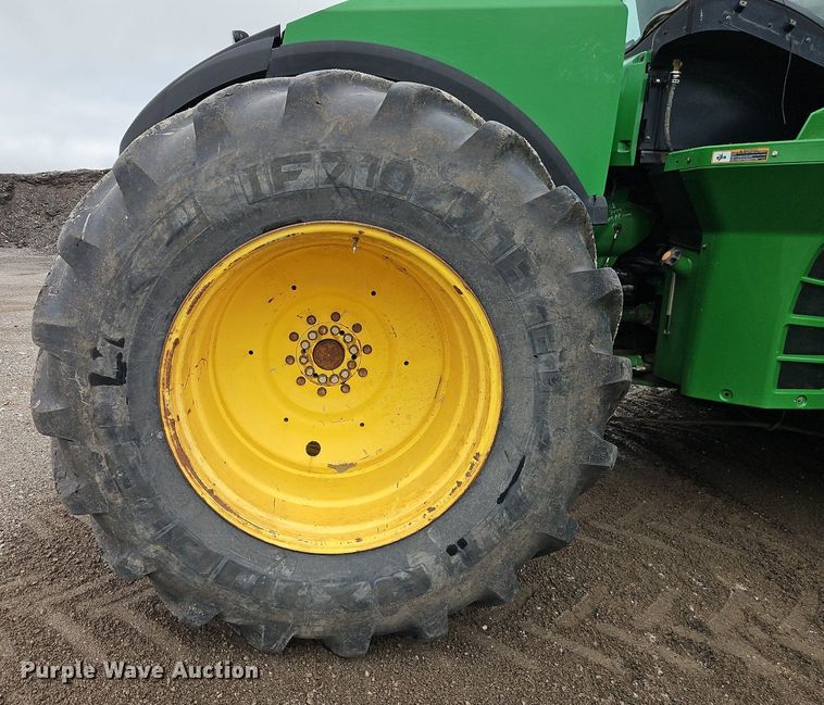 image for item DR8701 2016 John Deere 9620R 4WD tractor