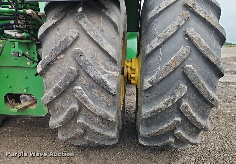 image for item DR8701 2016 John Deere 9620R 4WD tractor