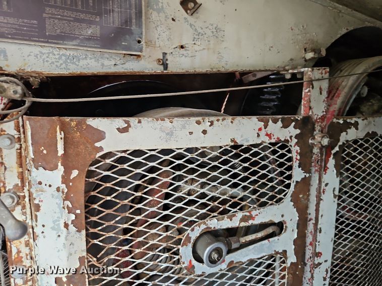 image for item DR8702 1970 Link Belt  LS-118 crane