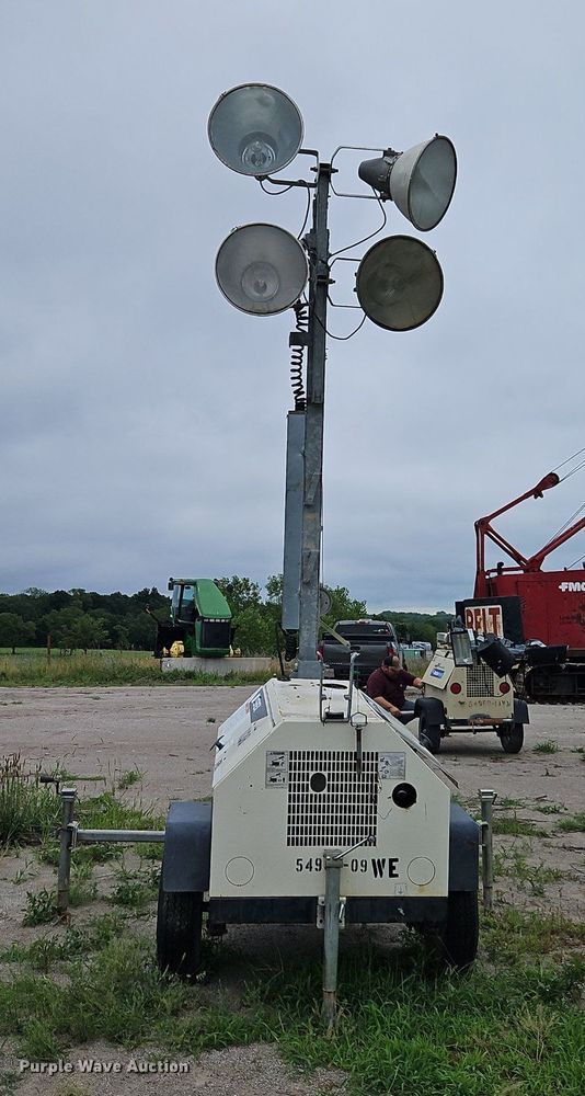 image for item DR8703 2010 Terex RL4000 light plant