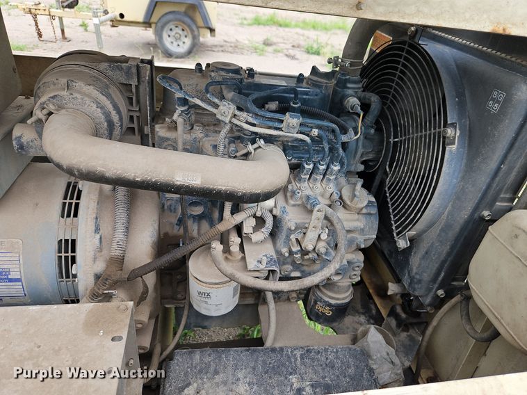 image for item DR8703 2010 Terex RL4000 light plant