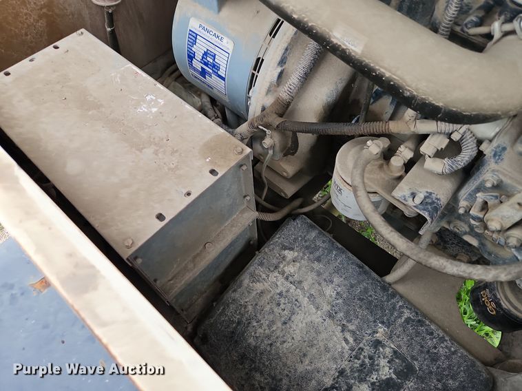 image for item DR8703 2010 Terex RL4000 light plant