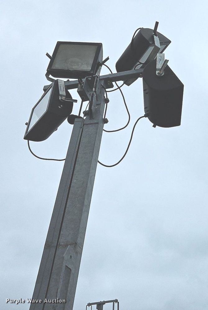 image for item DR8704 2011 Ingersoll Rand  LSC-60HZ-T4F light plant