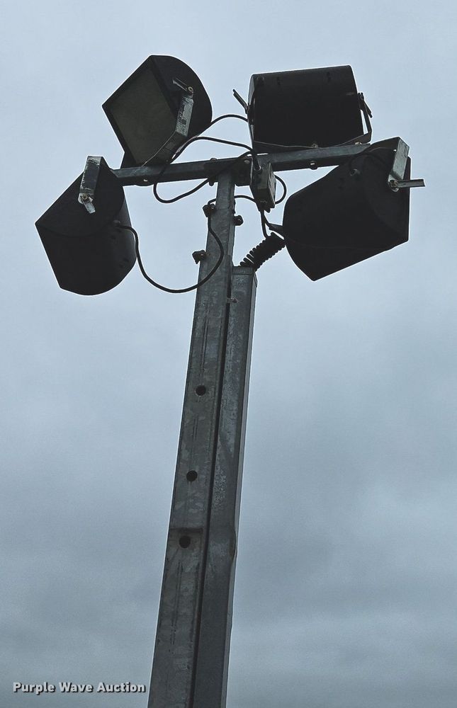 image for item DR8704 2011 Ingersoll Rand  LSC-60HZ-T4F light plant