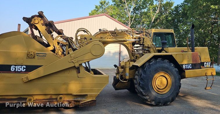 image for item DR8711 1996 Caterpillar  615C II elevating scraper