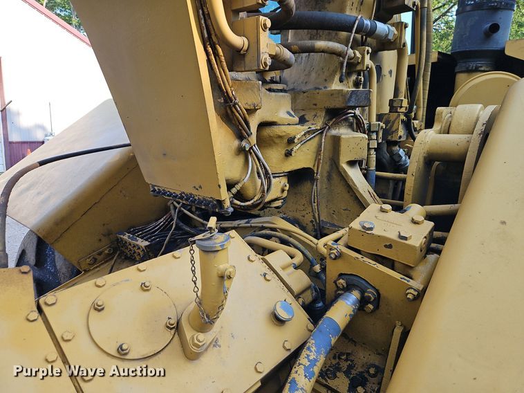 image for item DR8711 1996 Caterpillar  615C II elevating scraper