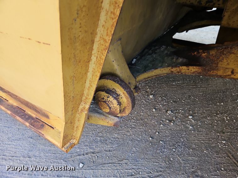 image for item DR8711 1996 Caterpillar  615C II elevating scraper