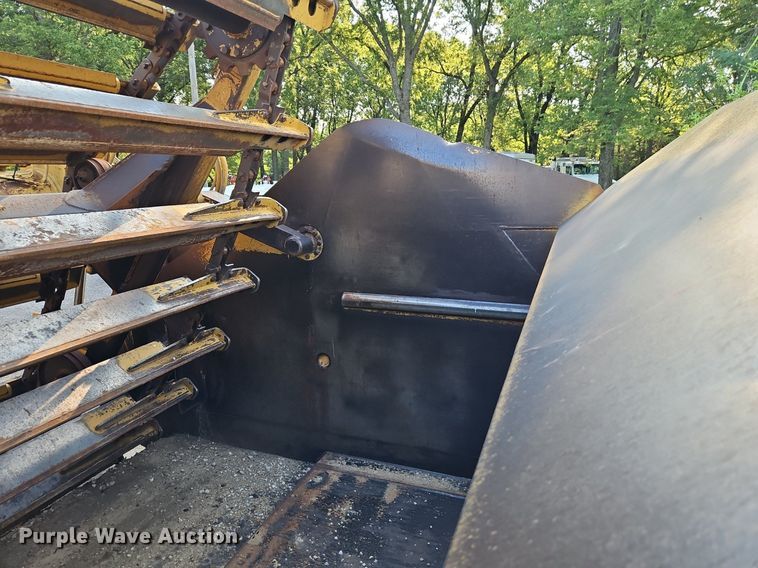 image for item DR8711 1996 Caterpillar  615C II elevating scraper