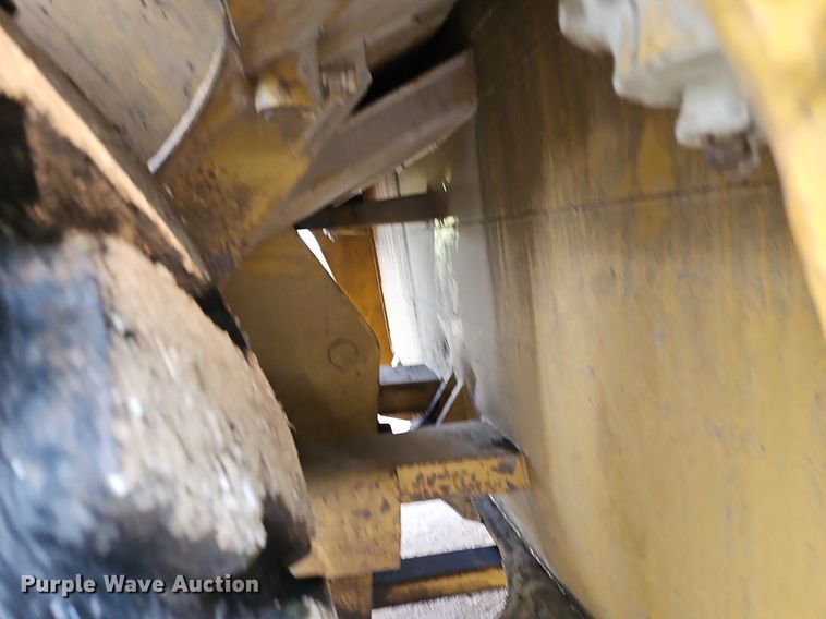 image for item DR8711 1996 Caterpillar  615C II elevating scraper