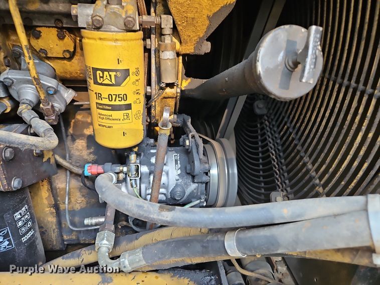 image for item DR8711 1996 Caterpillar  615C II elevating scraper