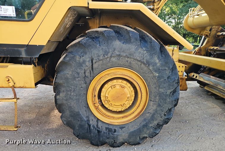 image for item DR8711 1996 Caterpillar  615C II elevating scraper