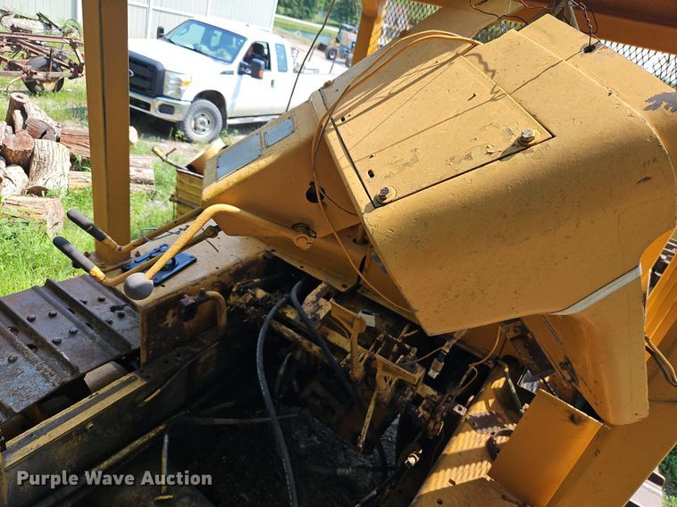 image for item DR8712 1967 Caterpillar  D7E dozer