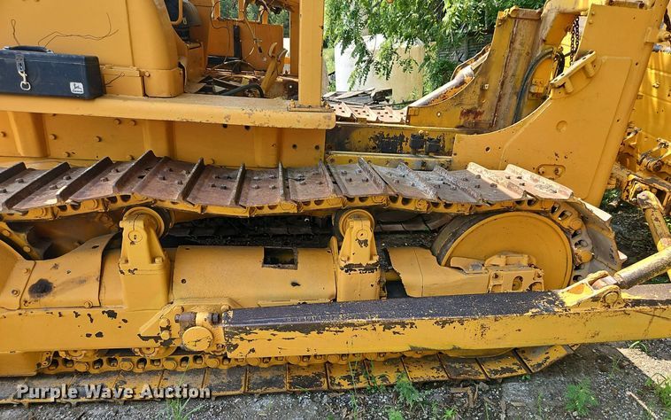 image for item DR8712 1967 Caterpillar  D7E dozer