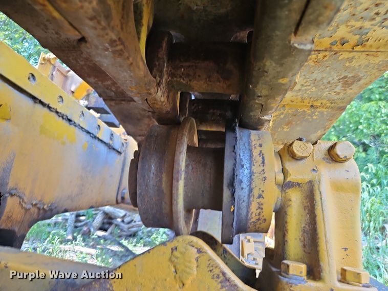 image for item DR8712 1967 Caterpillar  D7E dozer