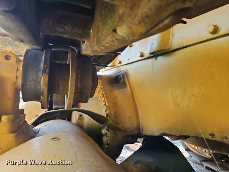 image for item DR8712 1967 Caterpillar  D7E dozer