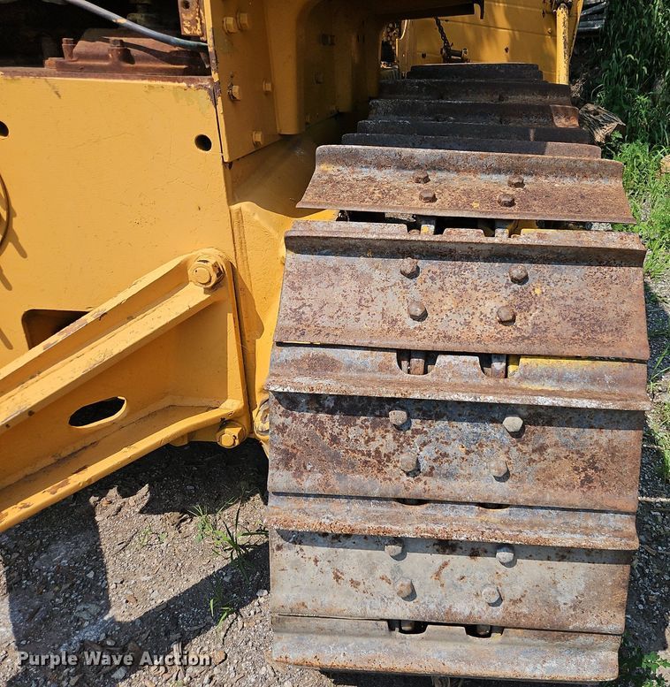 image for item DR8712 1967 Caterpillar  D7E dozer