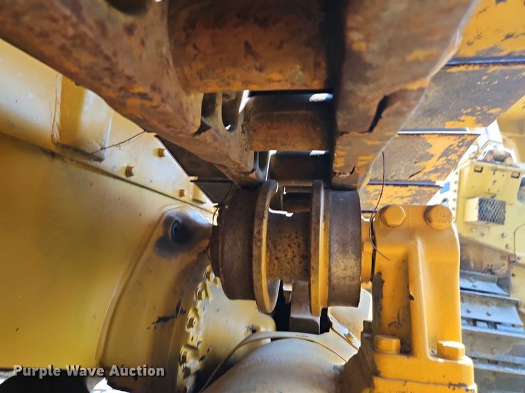 image for item DR8712 1967 Caterpillar  D7E dozer