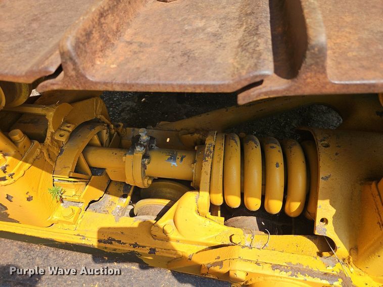 image for item DR8712 1967 Caterpillar  D7E dozer
