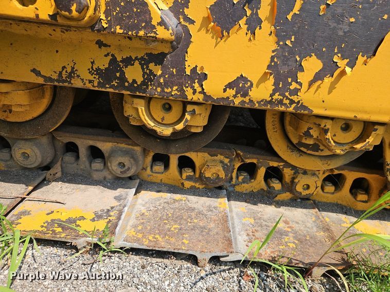 image for item DR8712 1967 Caterpillar  D7E dozer