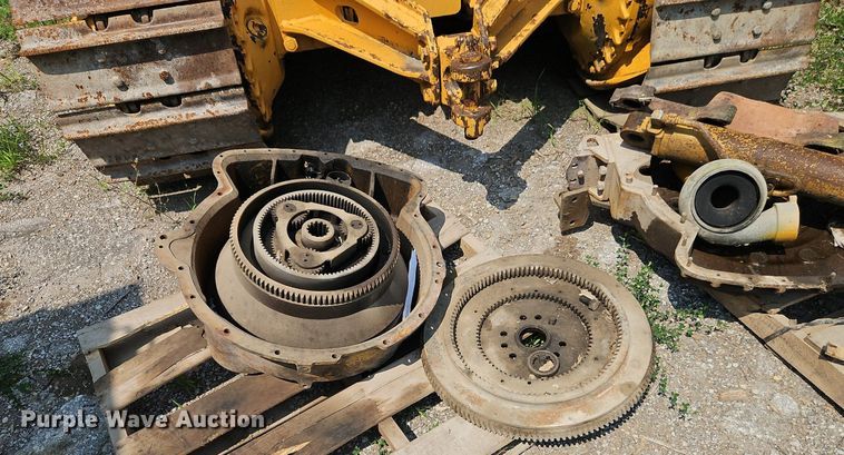 image for item DR8712 1967 Caterpillar  D7E dozer