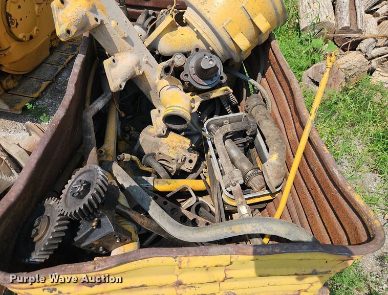 image for item DR8712 1967 Caterpillar  D7E dozer